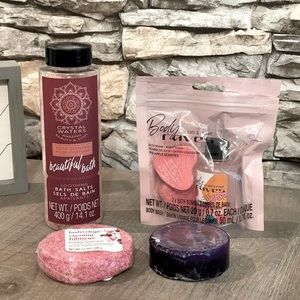 BATH SOAPS, BOMBS, BATH SALTS & BODY WASH LOT ~~NEW
